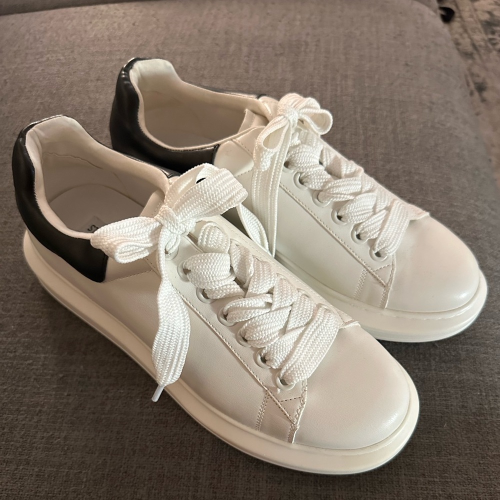 Men’s Steve Madden platform sneakers